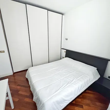 Casa Fara 18 - Accoglienza E Relax Nel Cuore Urbano Διαμέρισμα *